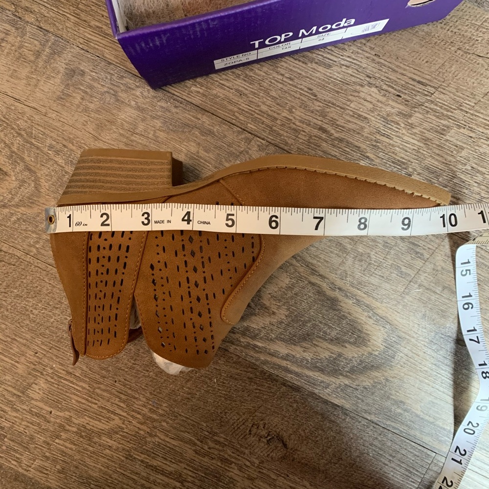 SIZE 6 LEFT! ✨Dark Camel Booties - Picture 7 of 7